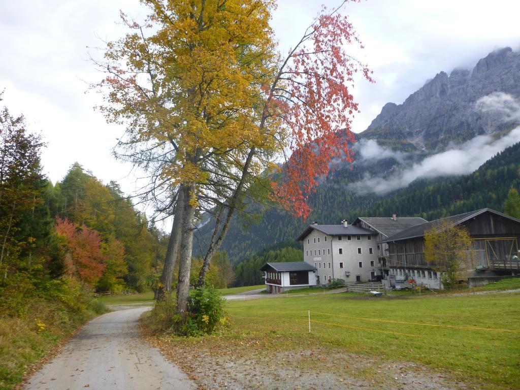 Landgasthof Kreithof Hotel Tristach Exterior photo